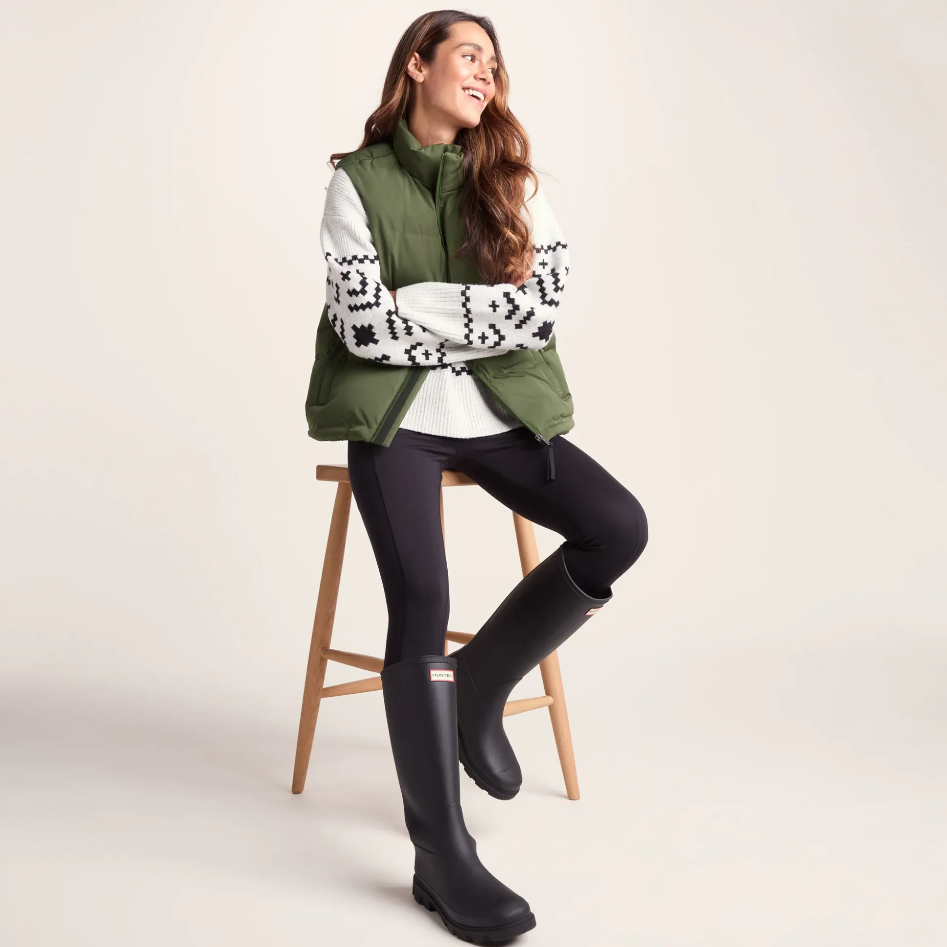 Elyna Womens Shower Resistant Insulated Gilet - Dark Green