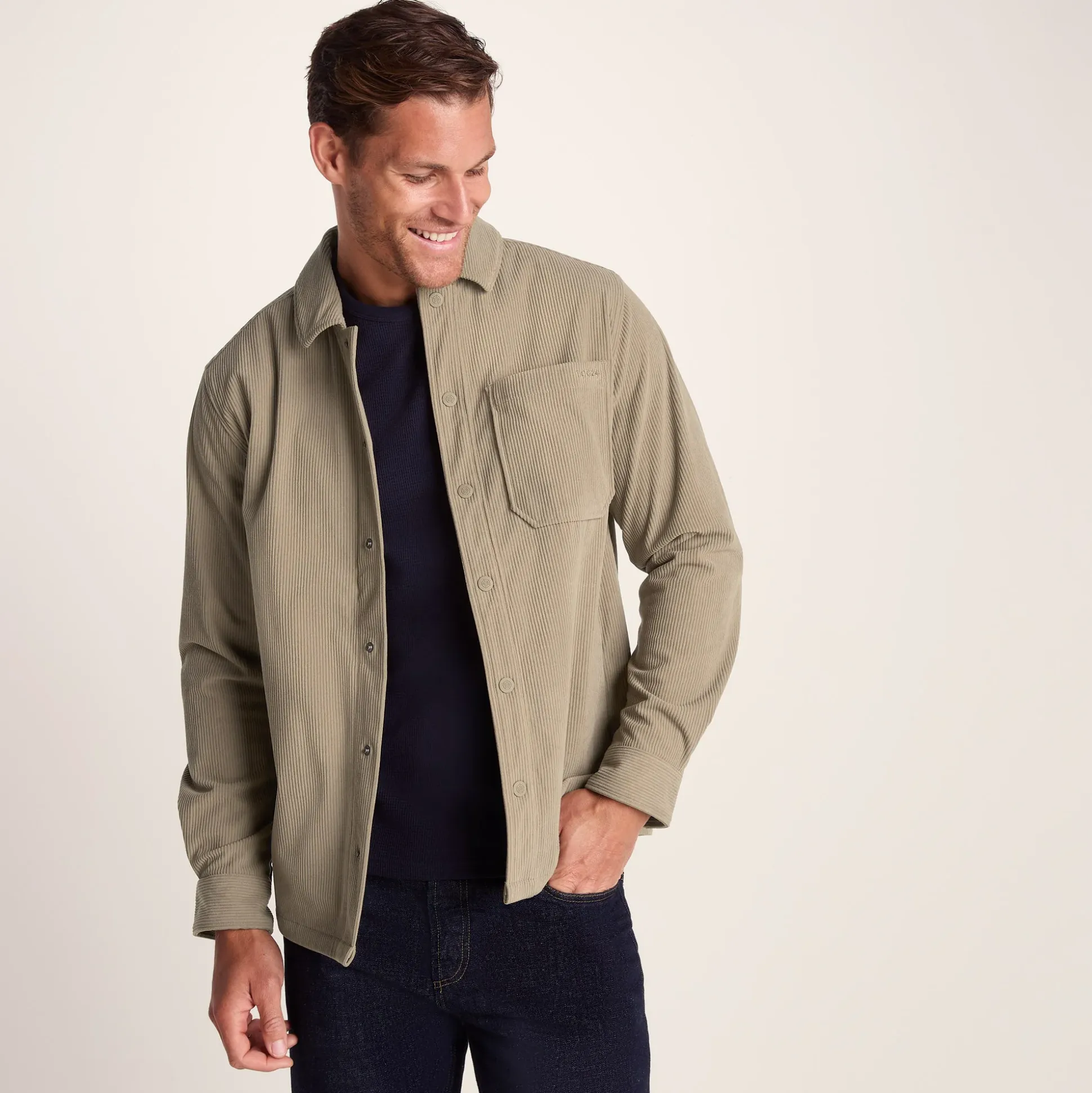 Olson Mens Chunky Corduroy Shacket - Walnut