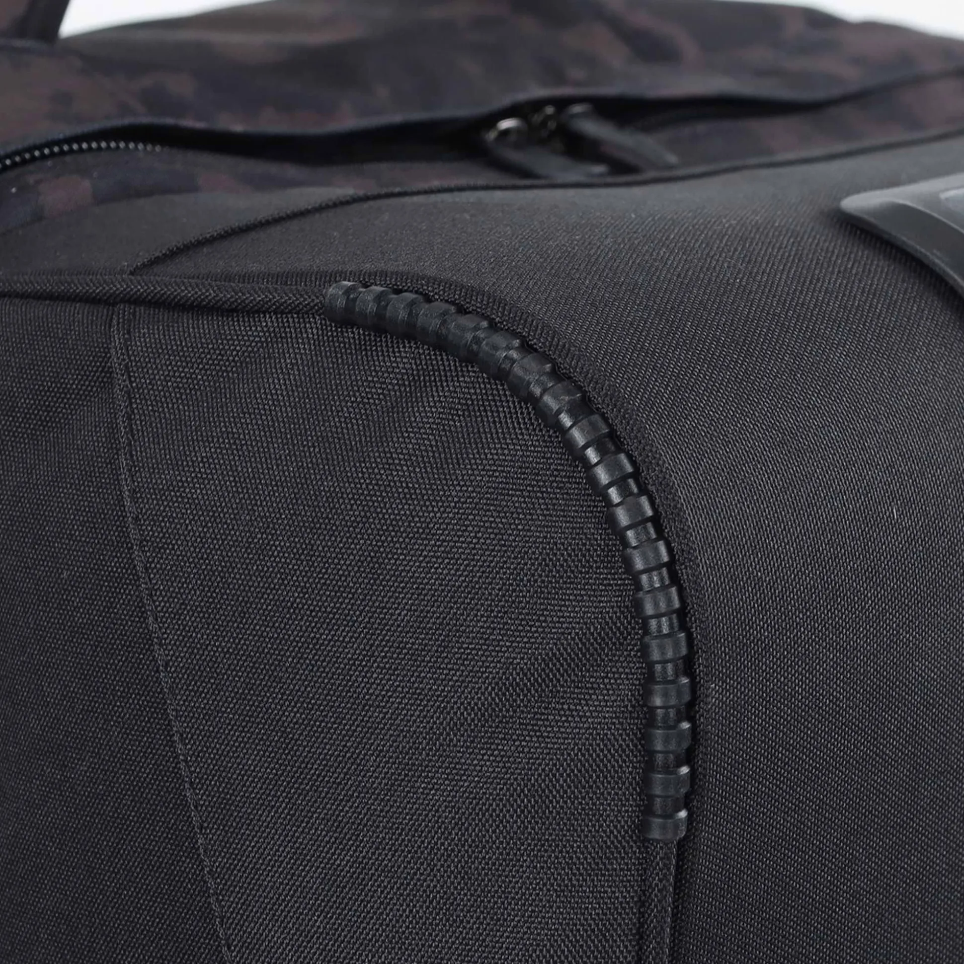 Surfanic Maxim 3.0 100L Roller Bag - Black