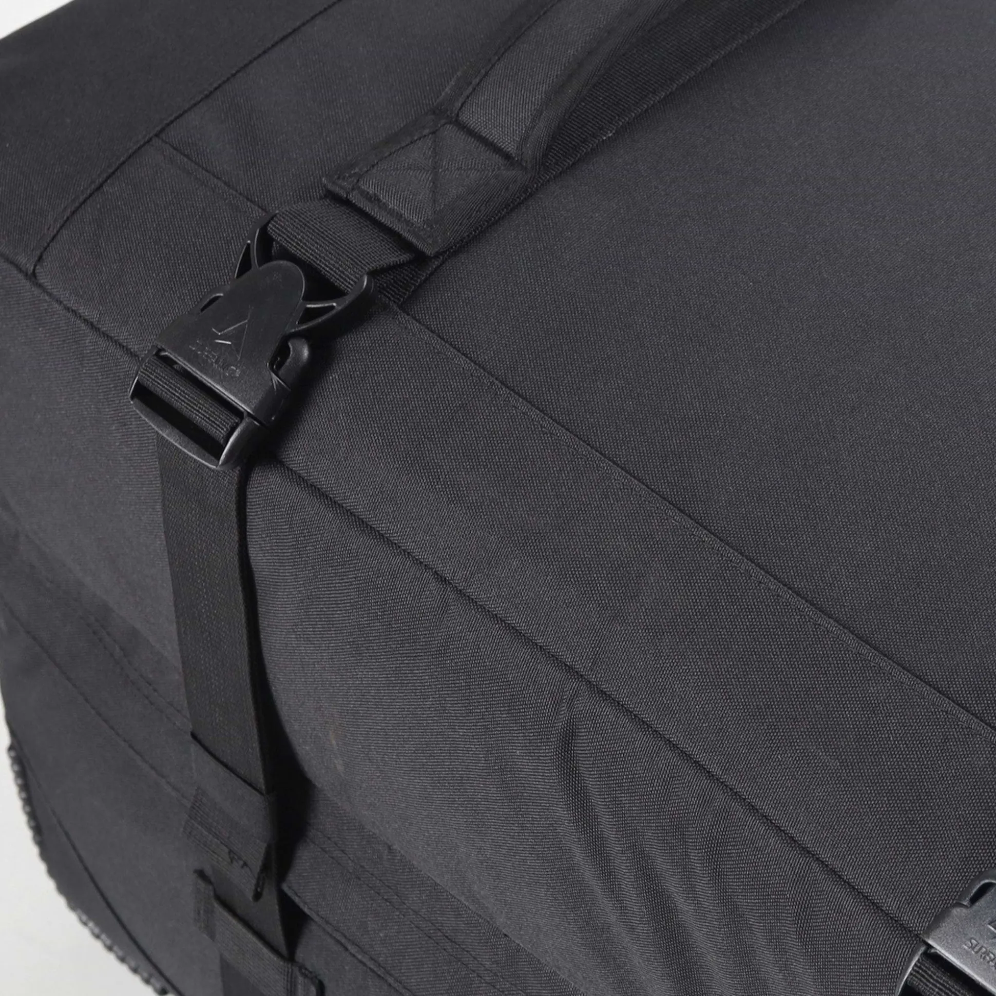 Surfanic Maxim 3.0 70L Roller Bag - Black Marl