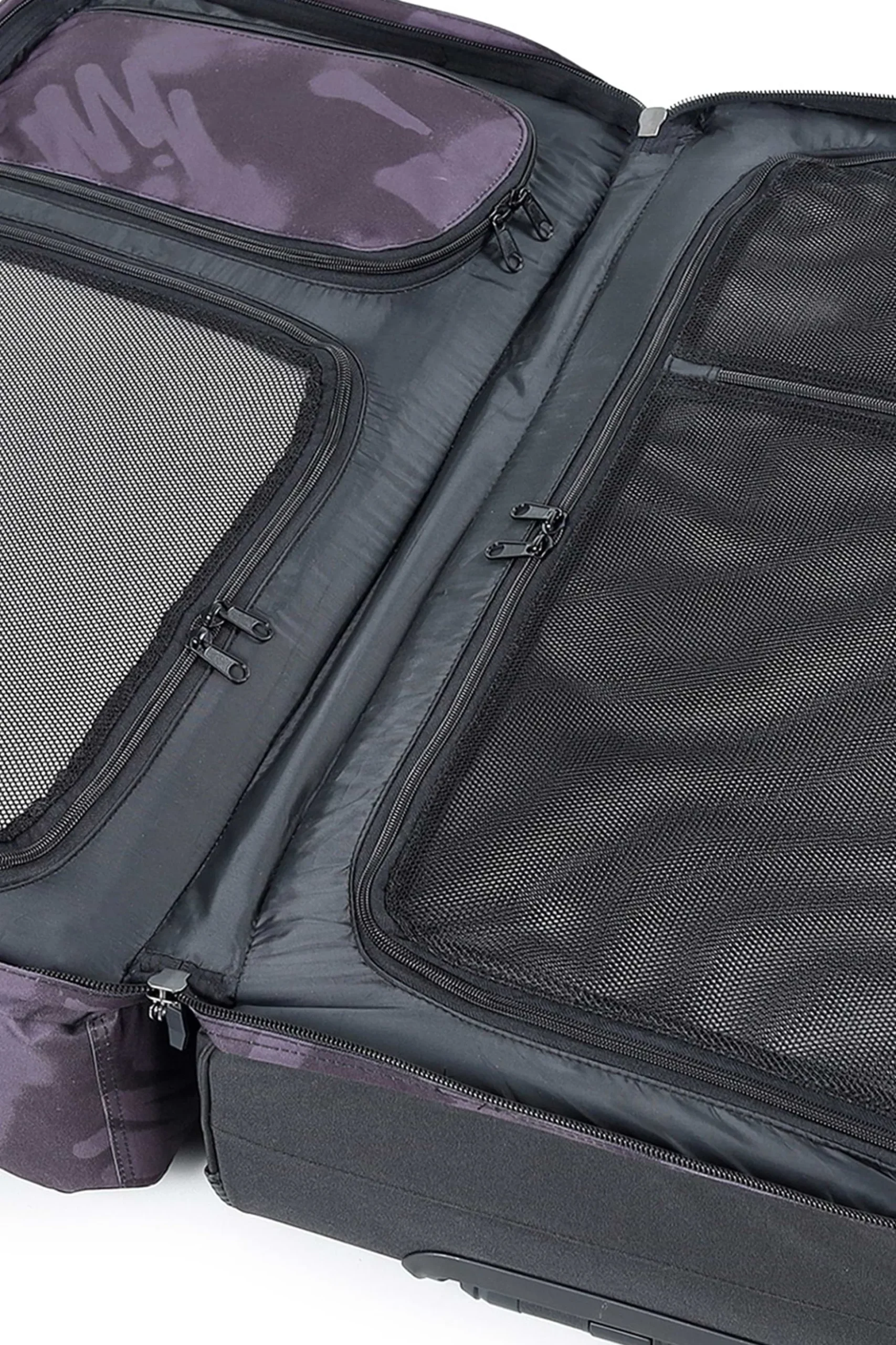 Surfanic Maxim 3.0 70L Roller Bag - Black Vandal
