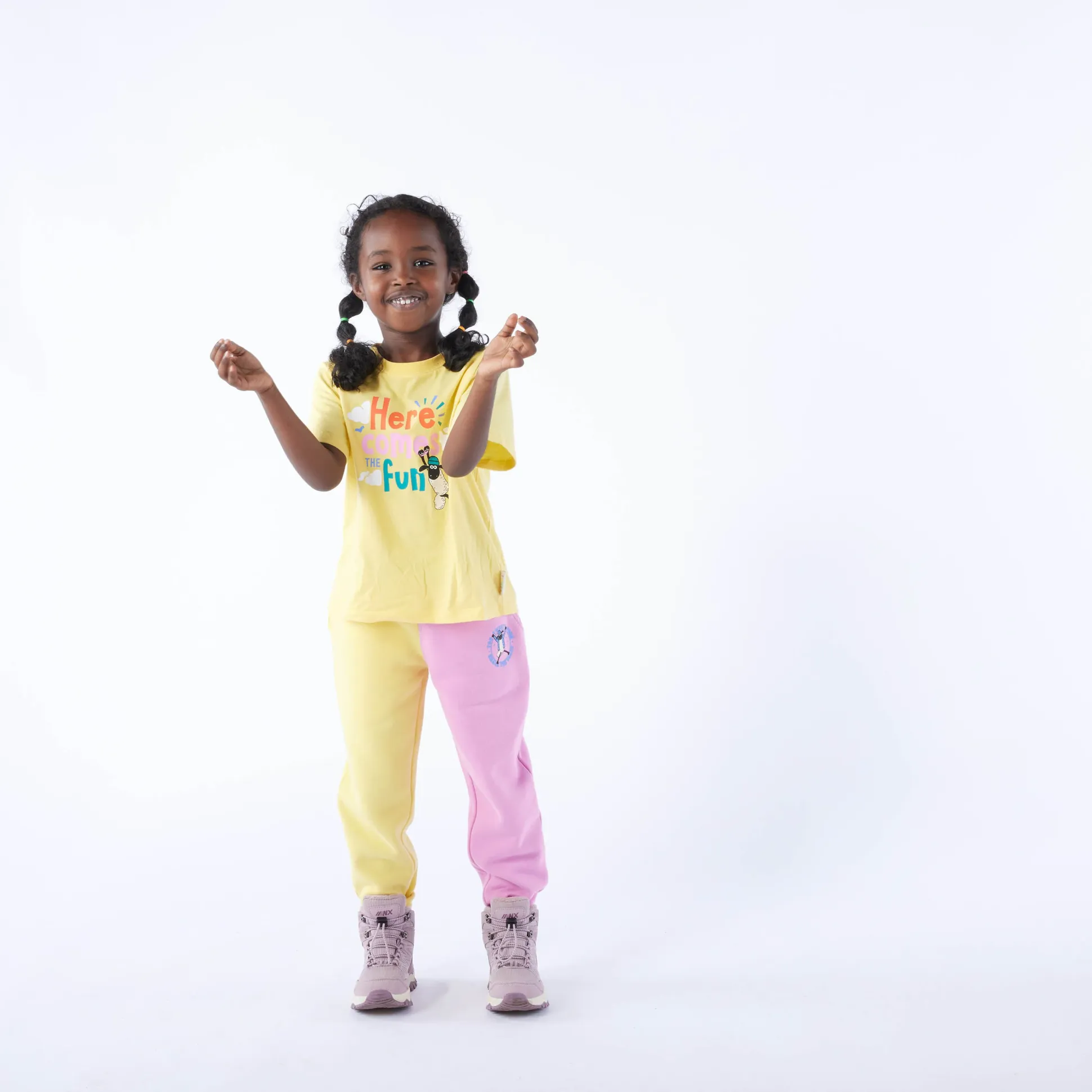 Valais Kids Shaun the Sheep Sweat Pant - Piglet Pink